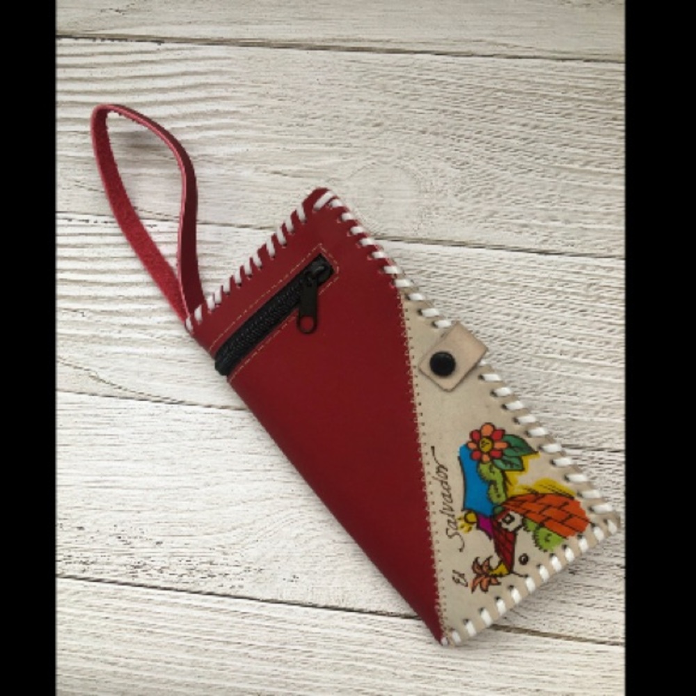 El Salvador Wallet (Red)